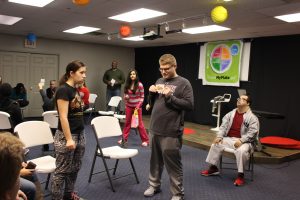 Students discuss healthy food options